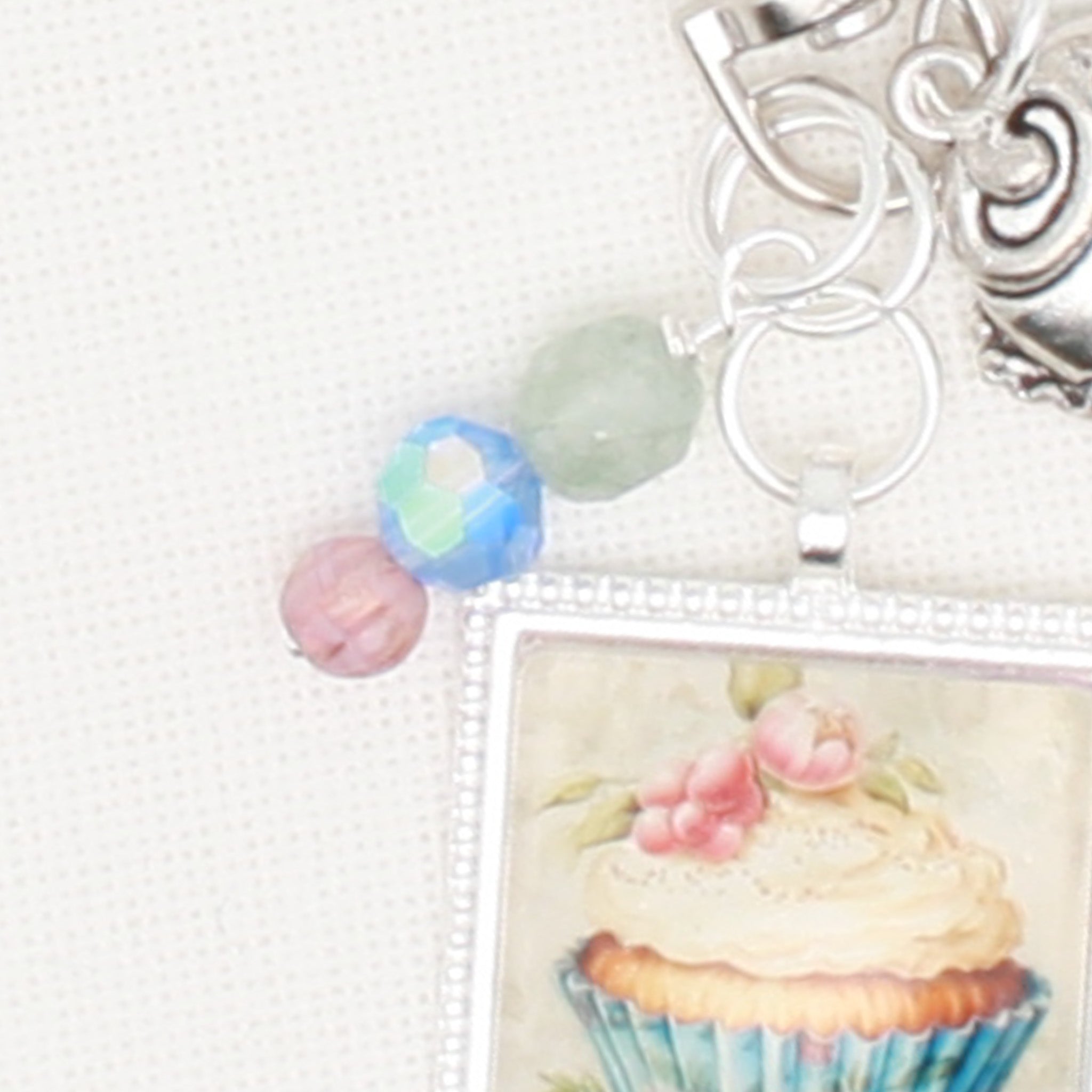 Cupcake Zipper Pull/ Mini- Fob